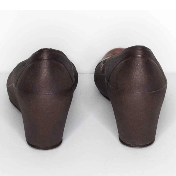 🆕Crocs | Brown Tortoise Cap Toe Slip On Wedge Heels Size 7 Womens Comfort Shoes - Picture 7 of 12